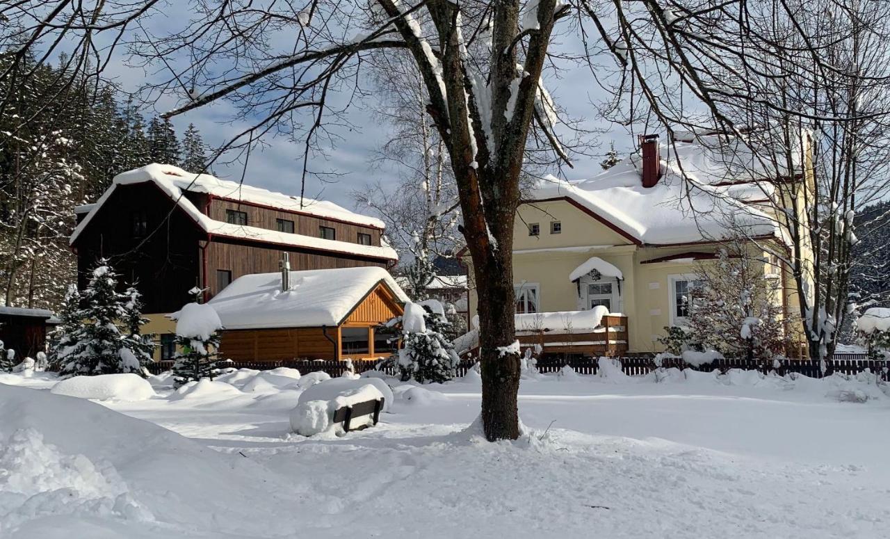 Stodola Na Bile Aparthotel Bila  Exteriör bild