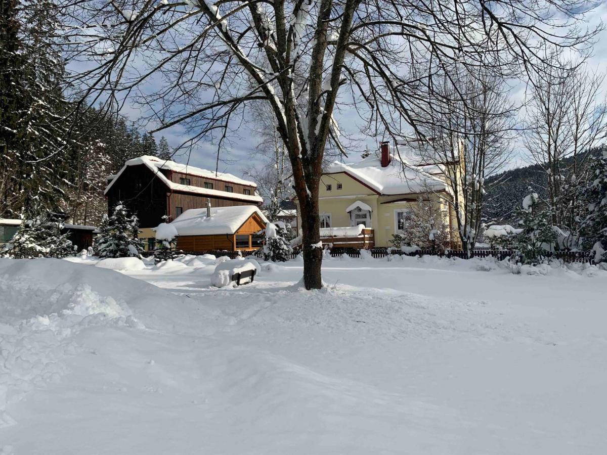Stodola Na Bile Aparthotel Bila  Exteriör bild